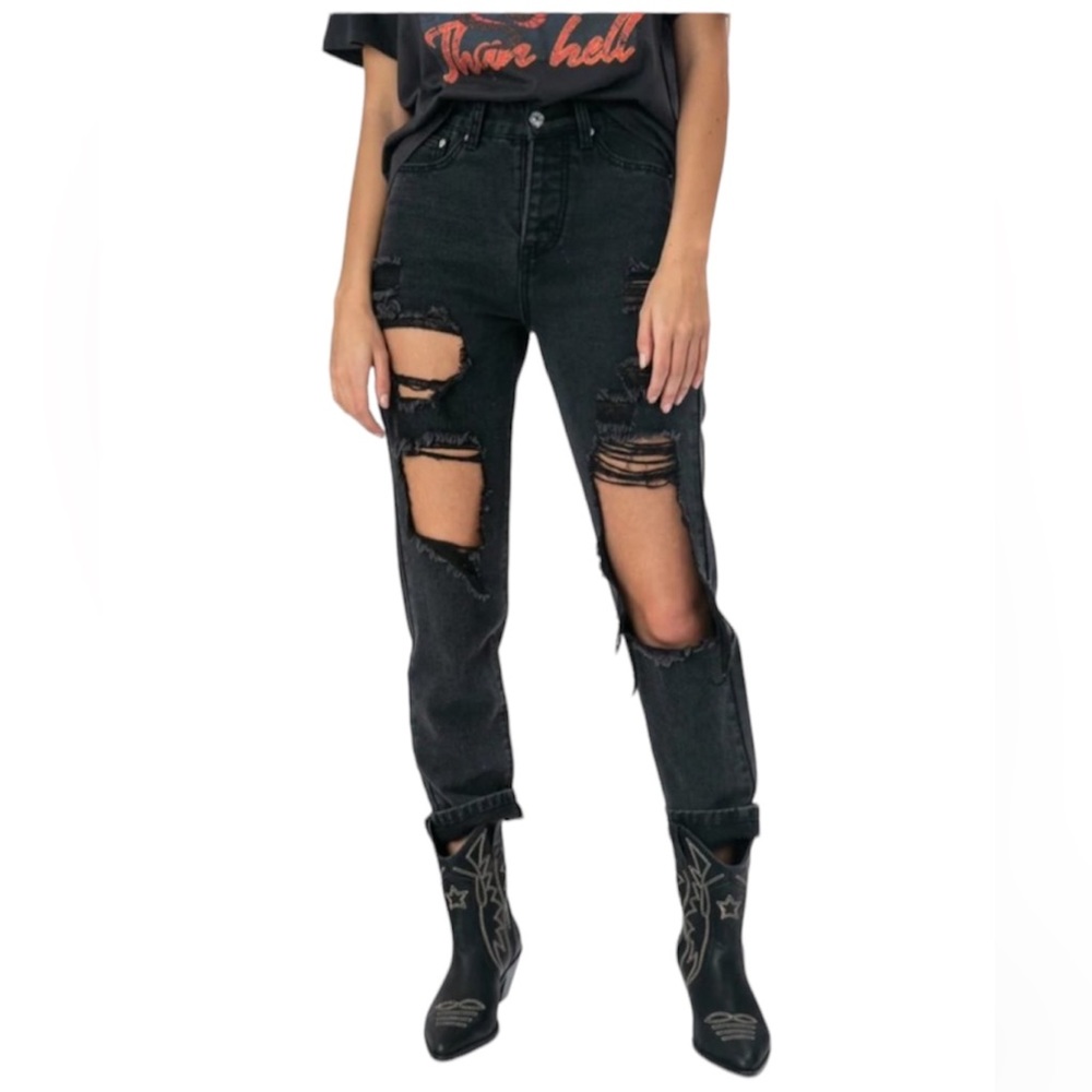 Adika🦎Distressed Black Jeans🌵